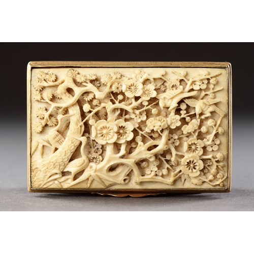 A Chinese Canton Ivory Box